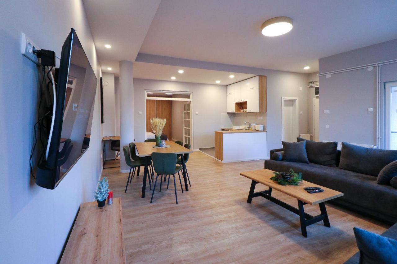 Heart Of Nis Lux Appartement Buitenkant foto
