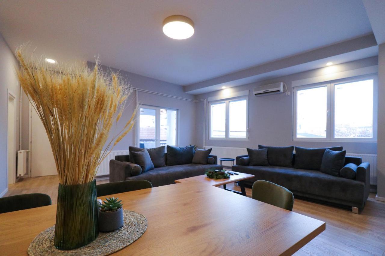 Heart Of Nis Lux Appartement Buitenkant foto