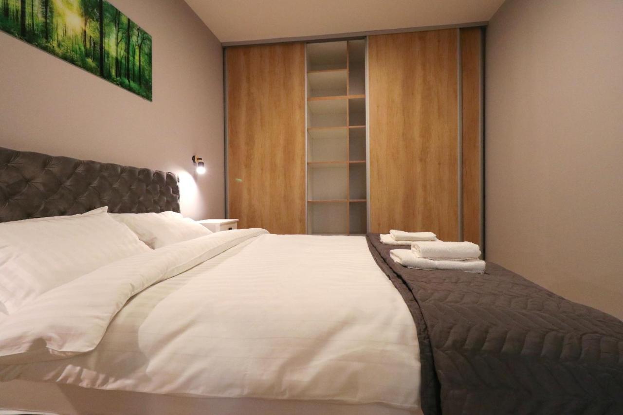 Heart Of Nis Lux Appartement Buitenkant foto